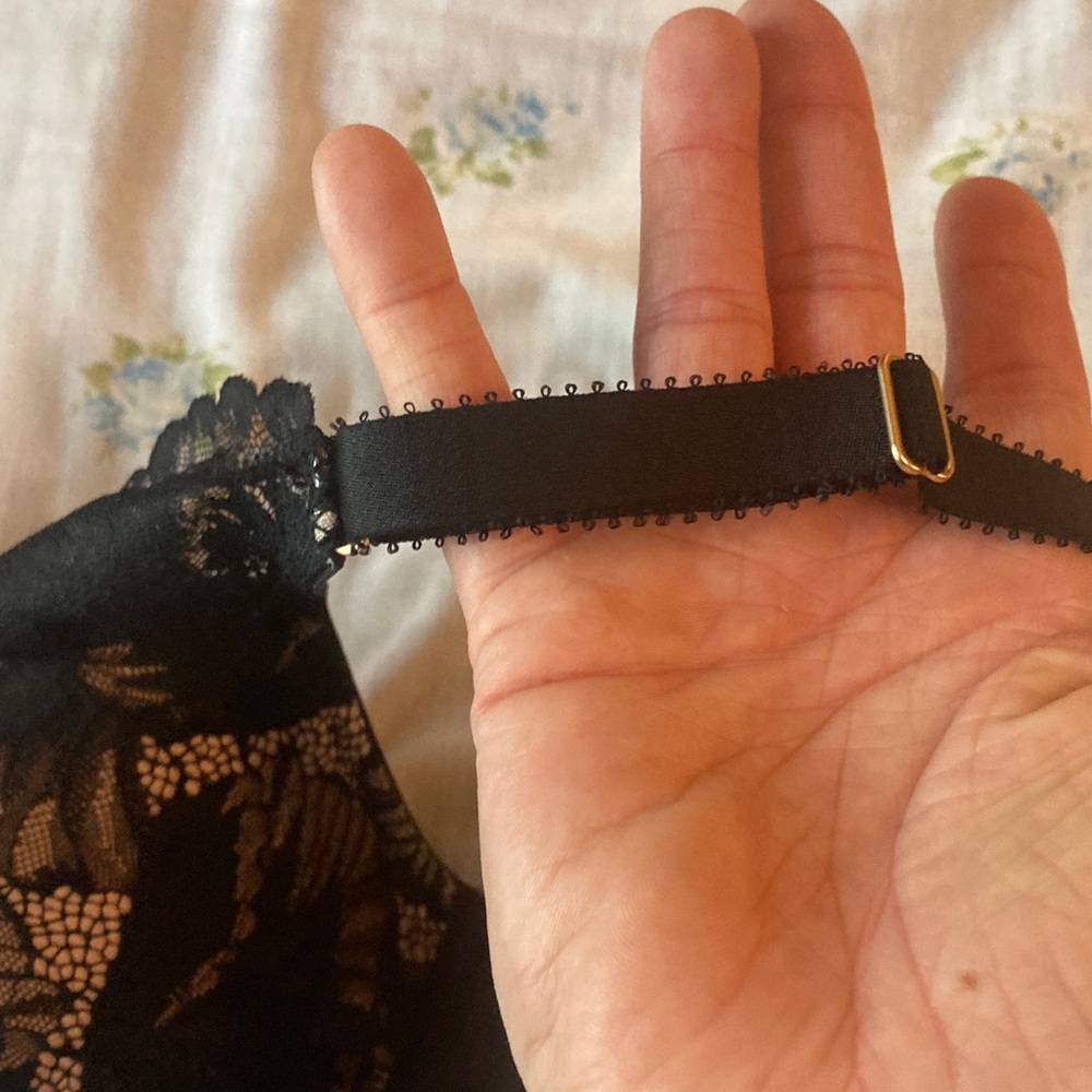 Padma Black Lace Bra - Picture 10 of 16
